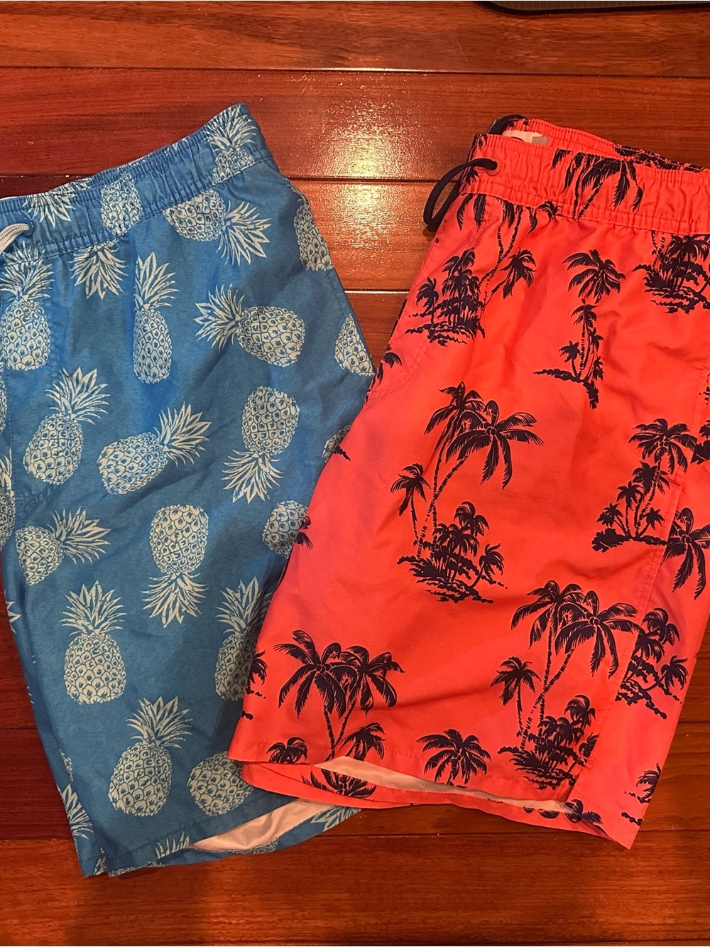 Men’s Old Navy Orange Swim Trunks with Navy Palm Print
